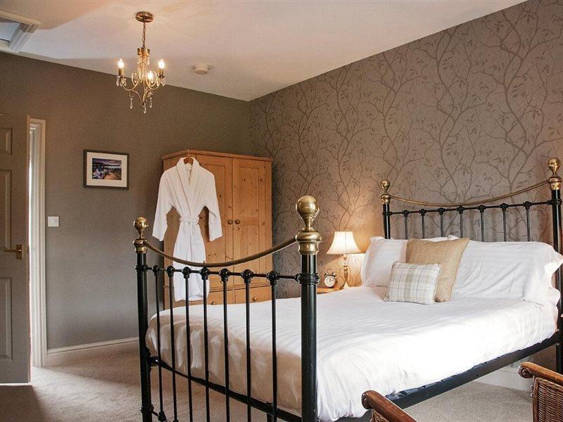 เดอะ ป็อปลาร์ Bed & Breakfast เทิร์สก์ ภายนอก รูปภาพ