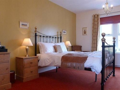 เดอะ ป็อปลาร์ Bed & Breakfast เทิร์สก์ ภายนอก รูปภาพ